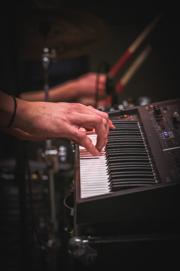 Skreeuw studio sessie toetsen